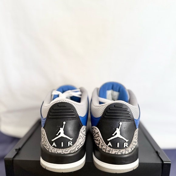 AUTHENTIC Jordan 3 Retro Varsity Royal size 10.5 CT8532-400 2020 PRE-OWNED - Picture 5 of 8